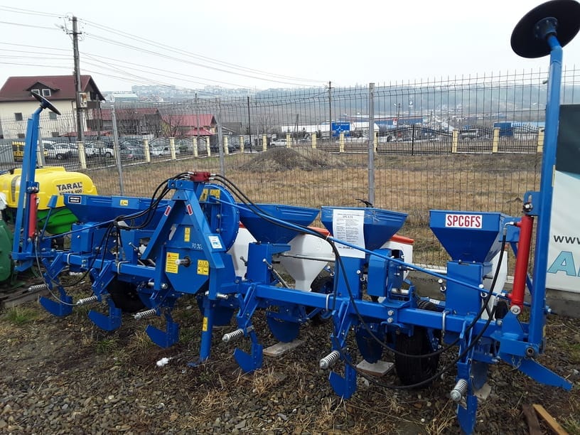 SEMĂNĂTOARE SPC 4 FS CU FERTILIZARE